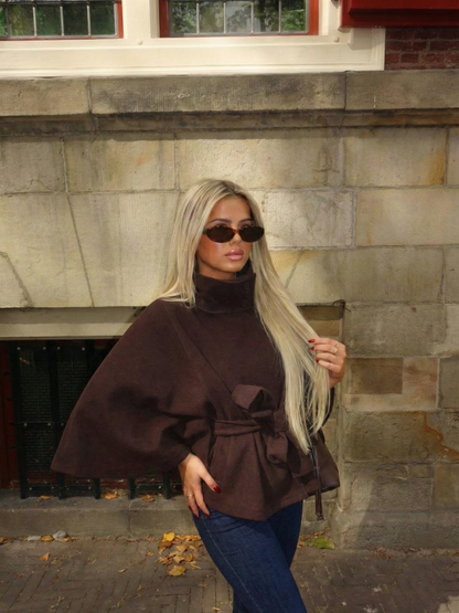 Chloe | Bunda ve stylu ponča s vysokým límcem
