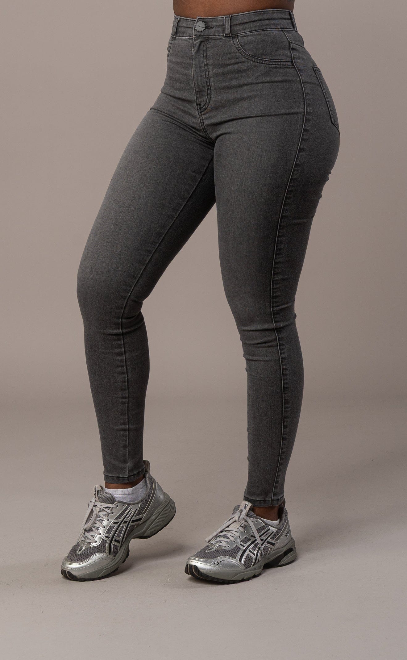 Womens Contour Fitjeans - Grey