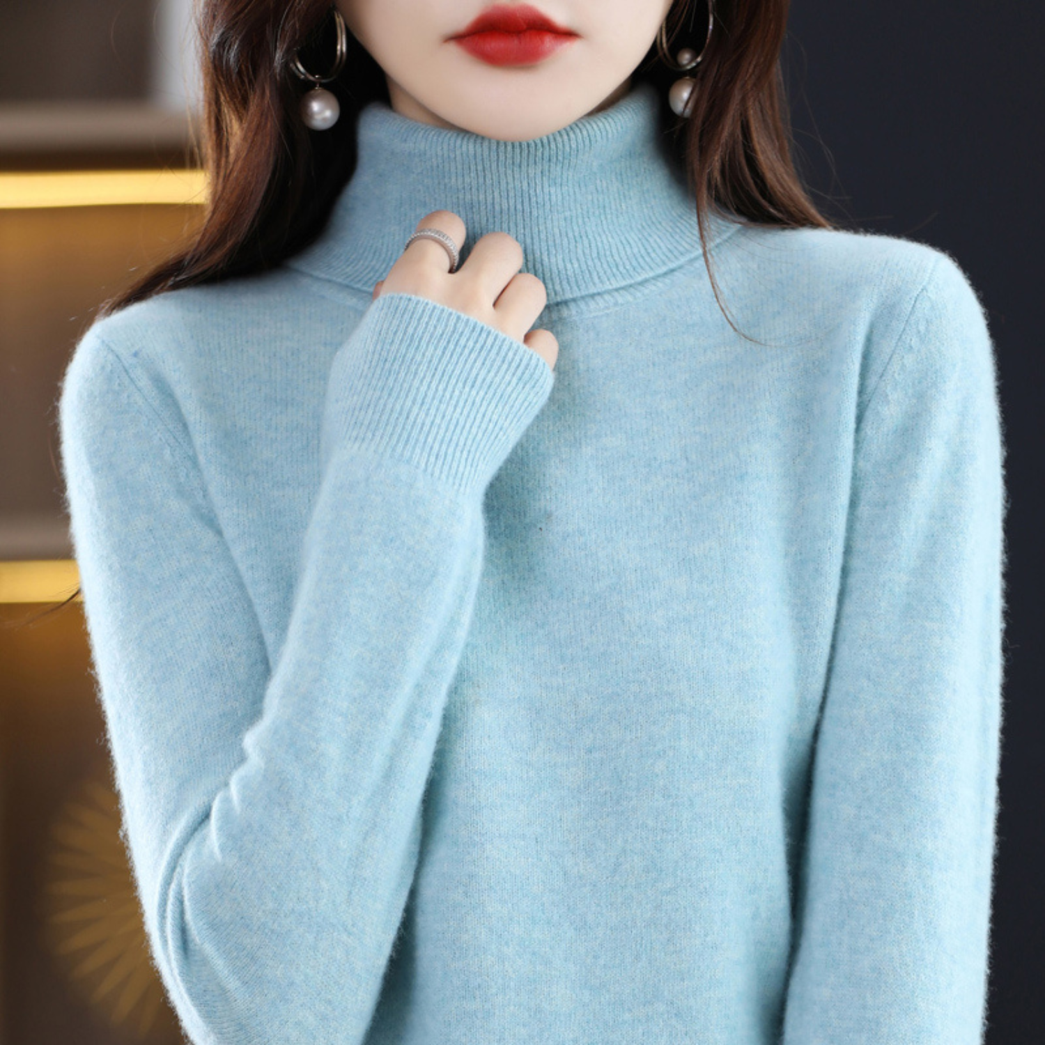 Women Elegant Turtleneck Sweater