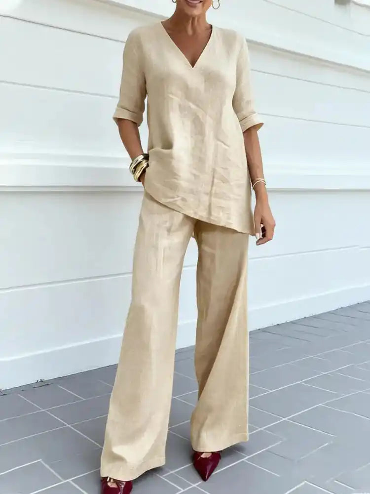 Susana | Completo di due pezzi con top a mezza manica e pantaloni dritti