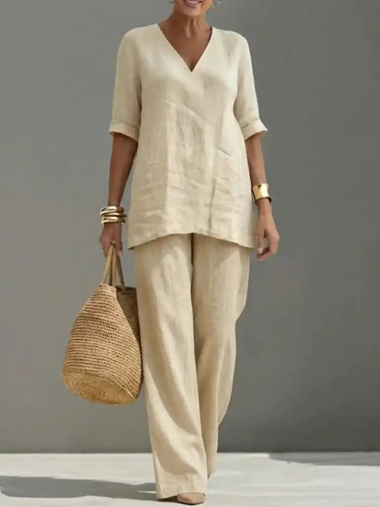 Susana | Completo di due pezzi con top a mezza manica e pantaloni dritti